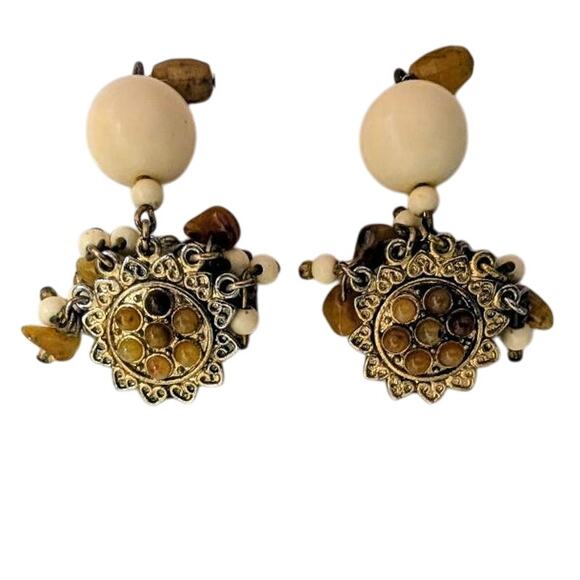 Vintage beaded clip on earrings 80's era. Stunning. - Picture 1 of 2